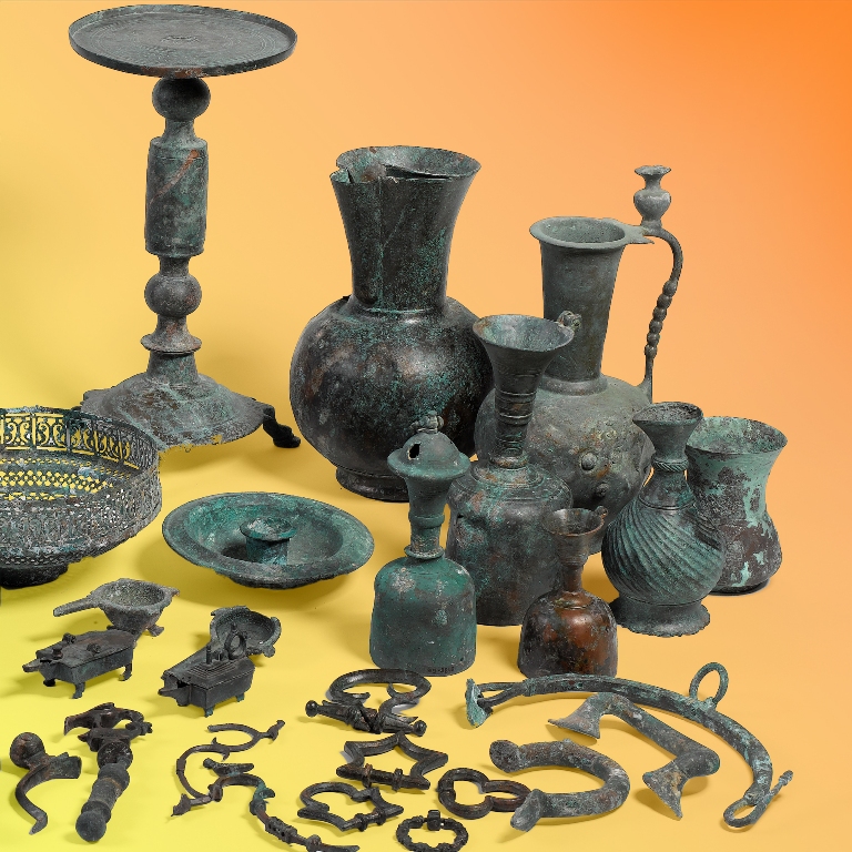 מבחר כלים מהמטמון, טבריה, באדיבות מוזיאון ישראל ורשות העתיקות